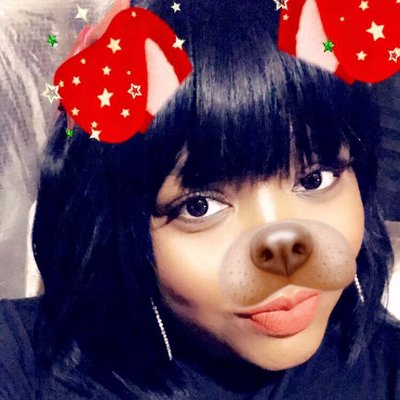 Profile Picture of  ♊️April Henson ♊️ (@Apryl_Showerz) on Twitter