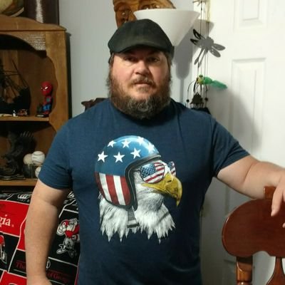 Profile Picture of Kevin Steverson (@CallMeCatHead) on Twitter