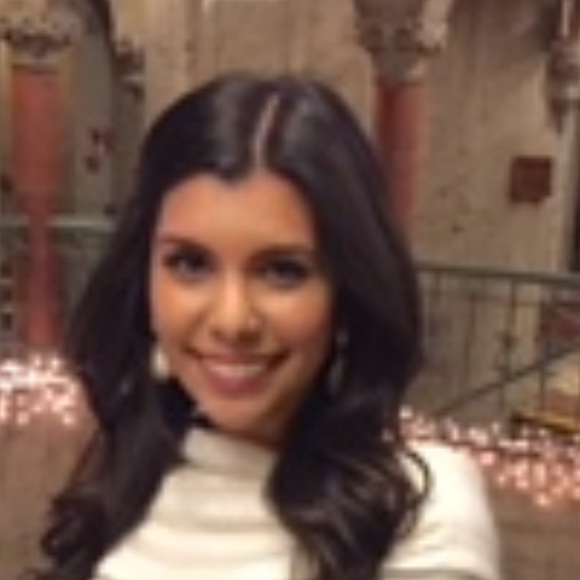 Profile Picture of Ericka Zaring (@erickazar7) on Poshmark