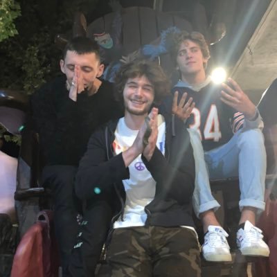 Profile Picture of Bennett (@FashoDecent) on Twitter