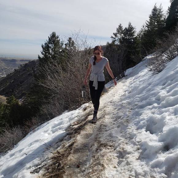 Ashley Scarpone - Poshmark Profile Picture of Ashley Scarpone (@ashleyscarpone) on Poshmark