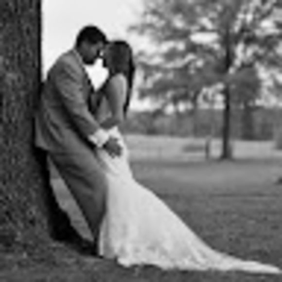 Profile Picture of Lauren rudy Warren (@lnwarren15) on Poshmark