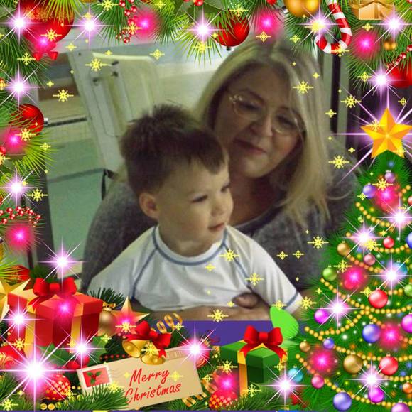 Profile Picture of Tina Roush-oswald (@tinaswld) on Poshmark