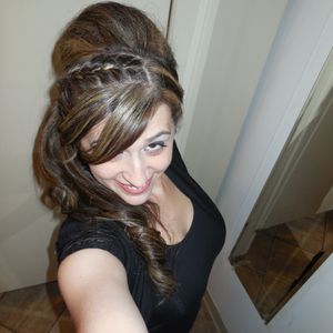 Profile Picture of Hope Labrake (@cherries_1985) on Myspace