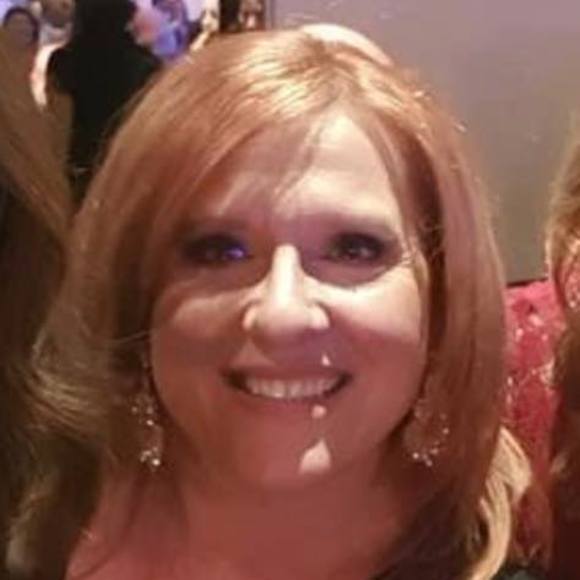 Profile Picture of Georgina Constas (@georginaconstas) on Poshmark