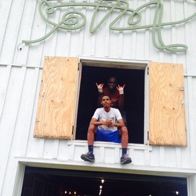 Profile Picture of Jonathan Allen ✈️ (@jonathonmallen) on Twitter