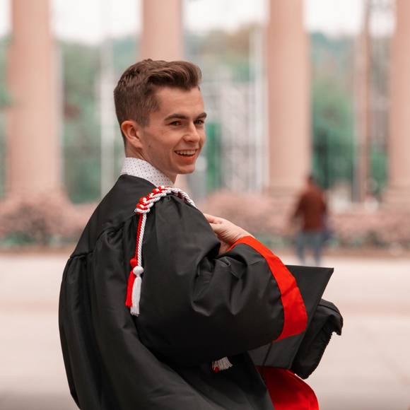 Profile Picture of David Besonen (@bballdude835) on Poshmark