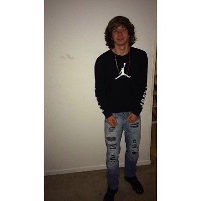 Profile Picture of Robert McGarry (@R0bertMcGarry) on Twitter