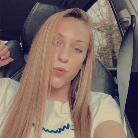 Profile Picture of Jillian Gorman (@jill_rockstar25) on Poshmark