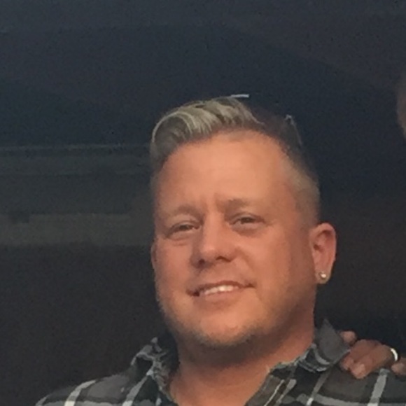 Profile Picture of Kevin Naylor (@jkevinnaylor) on Poshmark