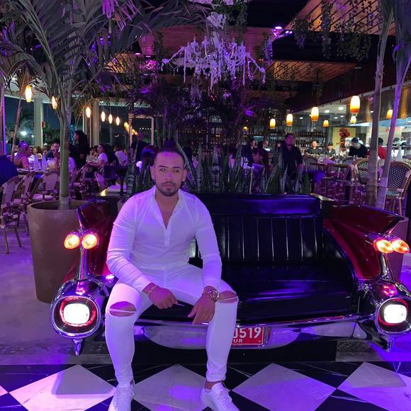 Profile Picture of Christopher Valerio (@cvalerio24) on Poshmark