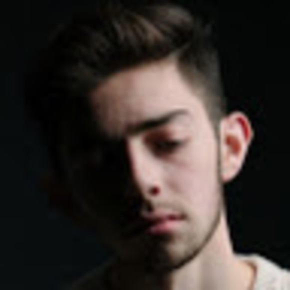 Profile Picture of Daniel Rincon (@danielrincon_) on Poshmark