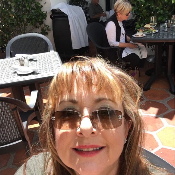 Profile Picture of Denise Daley (@bichon4mom) on Poshmark