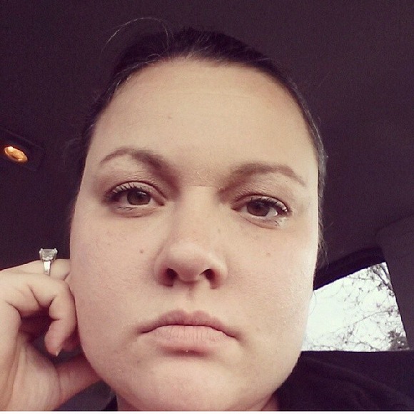 Profile Picture of Kristen Lockhart (@krizlock79) on Poshmark