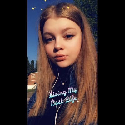 Profile Picture of Julia Brewer (@juliabrewer1234) on Twitter