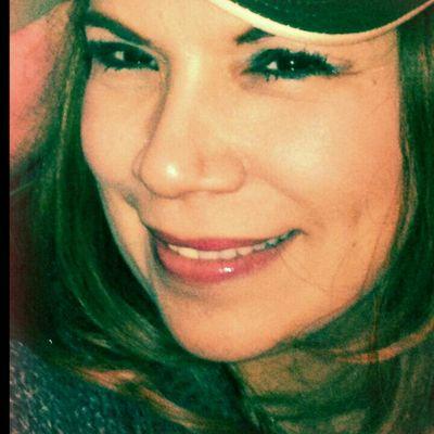 Profile Picture of Sara Devitt (@ed4d2b559d5b4f7) on Twitter