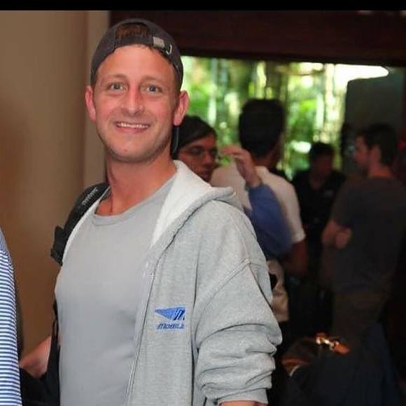 Profile Picture of David Matthew (@davidellice) on Poshmark