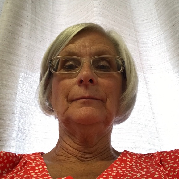 Profile Picture of Phyllis Curtis (@pcurtis57) on Poshmark