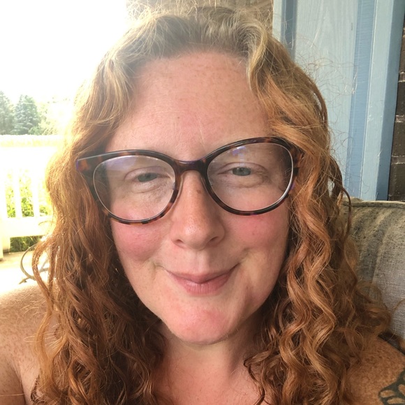 Profile Picture of Autumn Fichthorn (@makkymom) on Poshmark