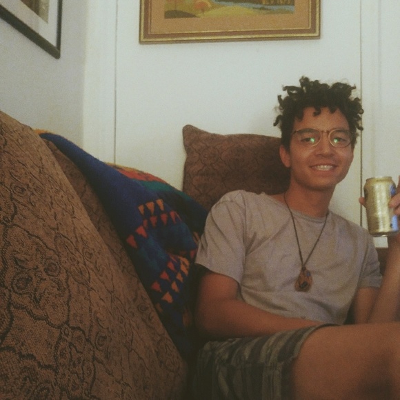 Profile Picture of Andrew Small (@zero00) on Poshmark