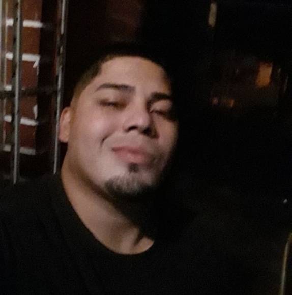 Profile Picture of Jonathan Otero (@otero44) on Poshmark