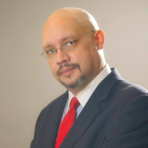 Profile Picture of Peter Parady (@peterparady) on Poshmark