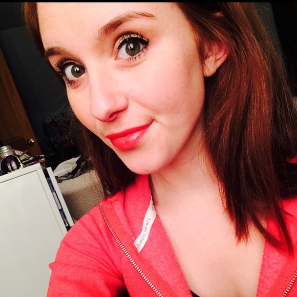 Profile Picture of Becky Clancy (@rclancy) on Poshmark
