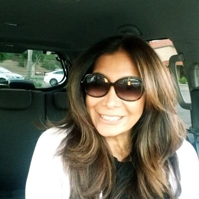 Profile Picture of Lisa Colmenares Lett (@llcolmenares) on Twitter