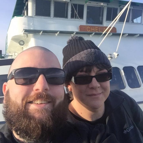 Profile Picture of Kat Scollay (@katalyst1706) on Poshmark