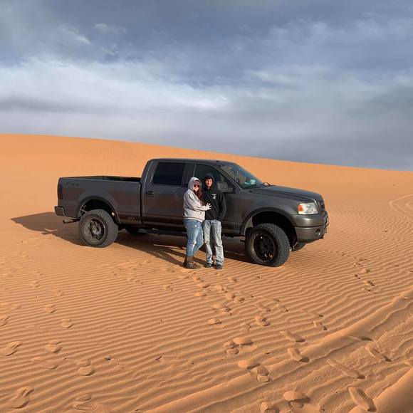 Profile Picture of Alivia Searles (@aliviasearles) on Poshmark