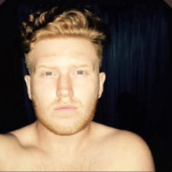 Zakary Wolleson - Poshmark Profile Picture of Zakary Wolleson (@zakarywolleson) on Poshmark