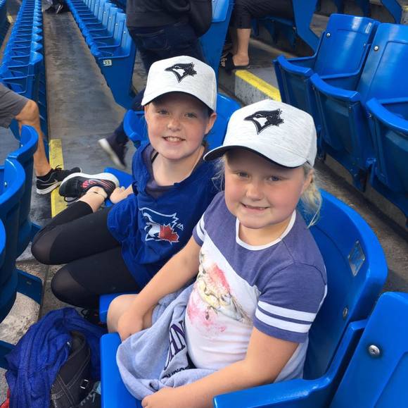 Profile Picture of Crystal Hordyk (@crystalhordyk) on Poshmark