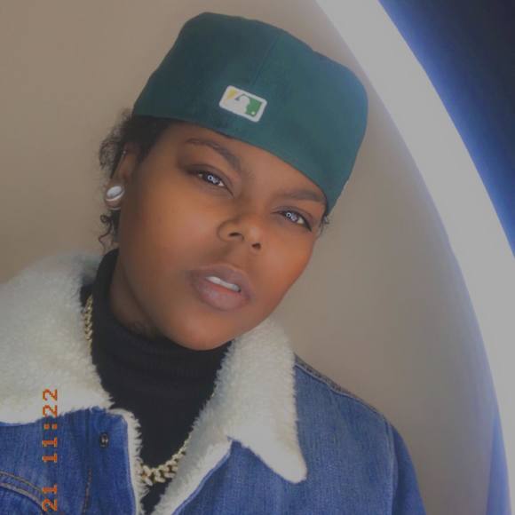 Profile Picture of Trishann Yates (@tyates23) on Poshmark