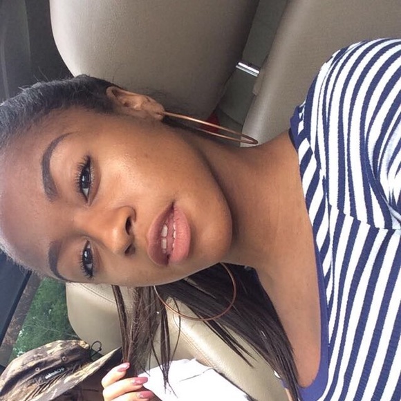 Profile Picture of Jorden Ausberry (@shawntaaay) on Poshmark