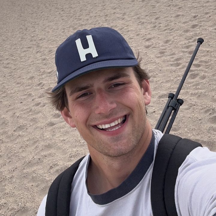 Profile Picture of   Bro the waves be hitting... (@fuglykids) on Tiktok