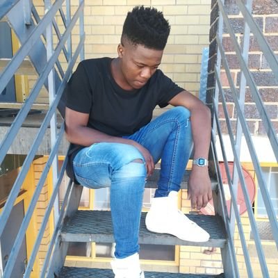 Profile Picture of Leo-the-savage (@Leonard53345196) on Twitter