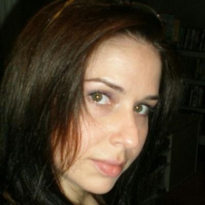 Profile Picture of Mary Kalin (@SoManyMes) on Twitter