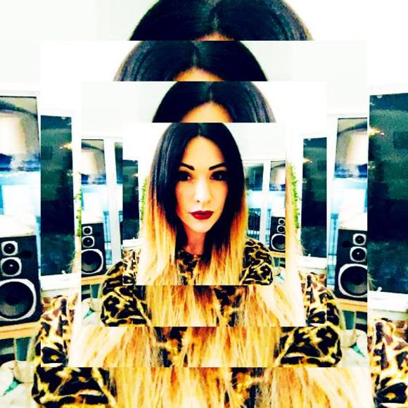 Profile Picture of Jennifer Koole (@jennykoole) on Poshmark