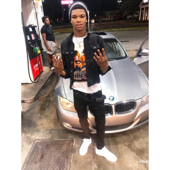 Profile Picture of Ray Bates (@moneybadray14) on Poshmark