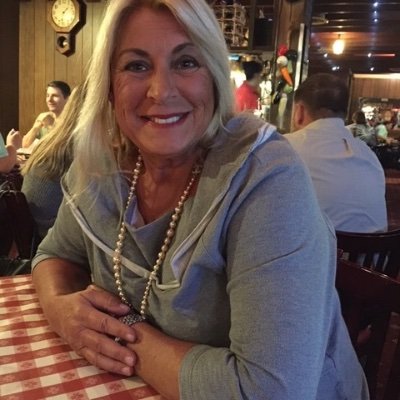 Profile Picture of Debbie Biggs (@BiggsDebbie) on Twitter