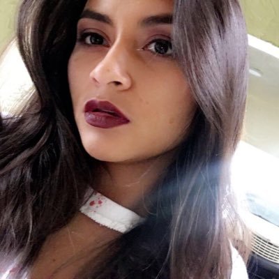 Profile Photo of Beatriz Garcia (@trizy_xoxo326) on Twitter