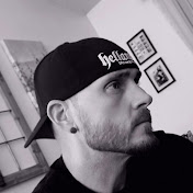 Profile Picture of Derek Reeves (@DerekRReeves) on Youtube