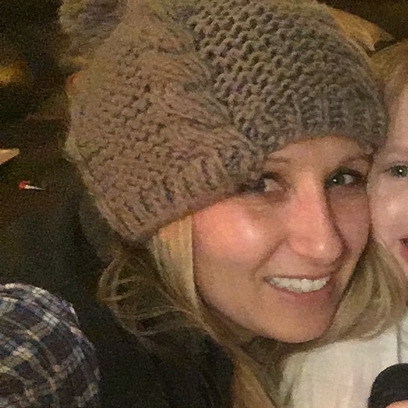 Profile Picture of Sara Dalessandro (@itsssaraann) on Poshmark