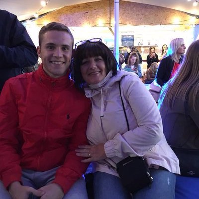 Profile Picture of Patricia Burt (@conpatrick22) on Twitter