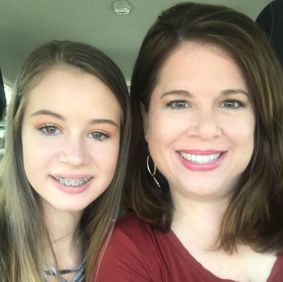 Profile Picture of Kristi Grant gibbs (@kgrantgibbs) on Poshmark