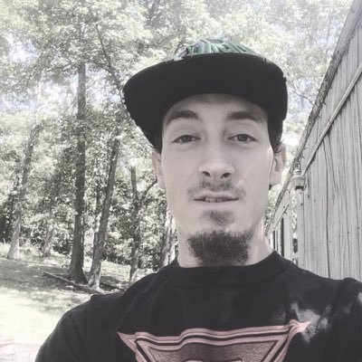 Profile Picture of Michael Pinson (@michaelpinson3) on Twitter