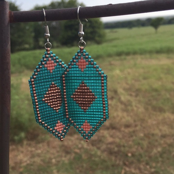 Profile Picture of Walker Clampitt (@wccbeading) on Poshmark