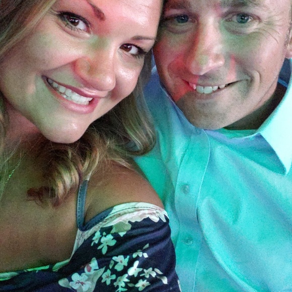 Profile Picture of Michon Wurth (@mwurth100) on Poshmark