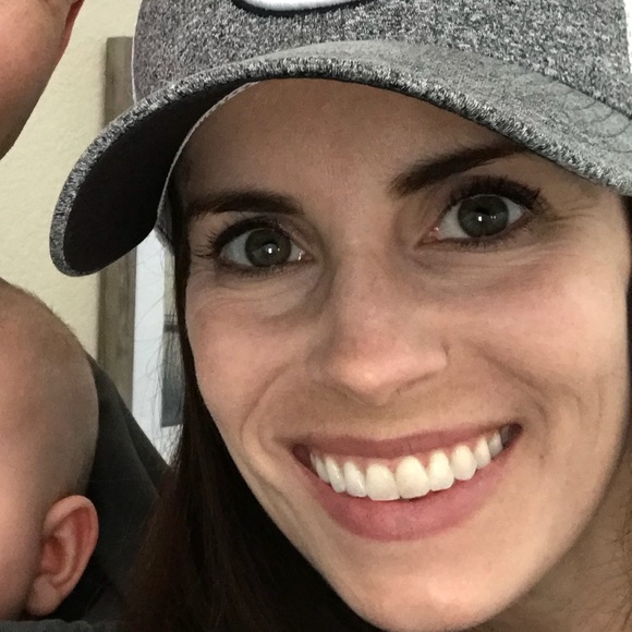 Profile Picture of Stephanie Spalding (@sspalds) on Poshmark