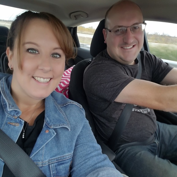 Profile Picture of Michelle Bierer (@mbierer10) on Poshmark